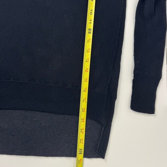 Lululemon Sweater Size 2 Black Long Sleeve Pullover Knit‎ - Picture 6 of 6